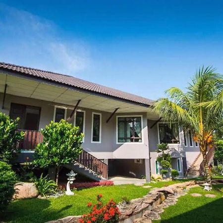 Capital O 90088 Mbp Leisure Resort Batu Pahat Exterior photo